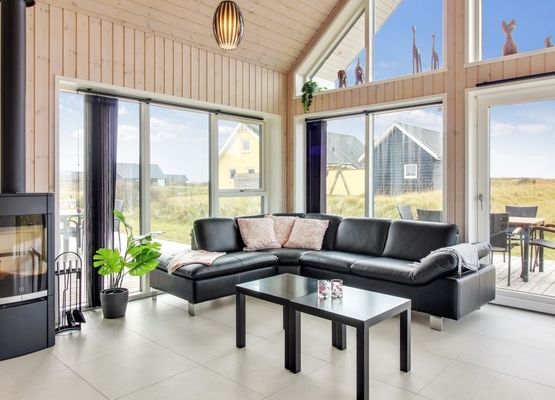 "Othinkarl" - 100m from the sea