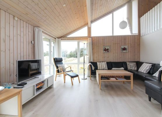 "Huno" - 400m from the sea