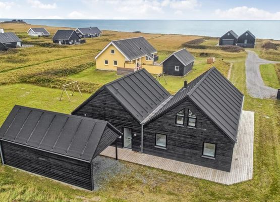 "Othinkarl" - 100m from the sea