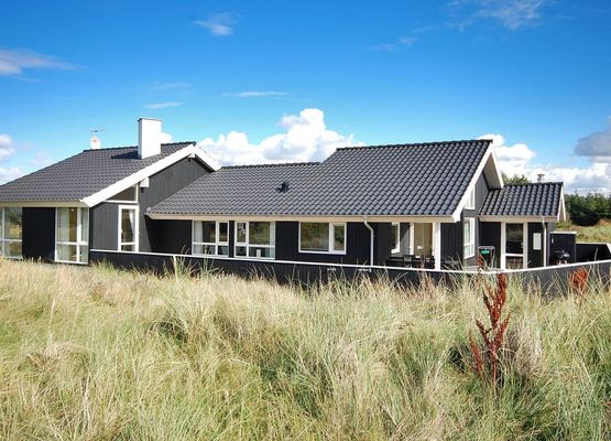"Huno" - 400m from the sea