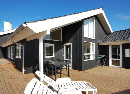 "Huno" - 400m from the sea