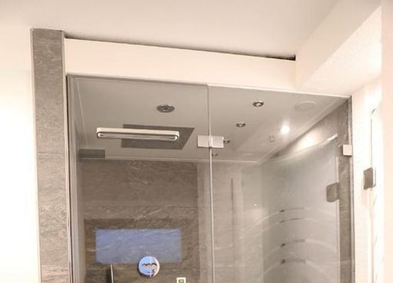 Privates Dampfbad/-dusche im eigenen Haus (alleinige Benutzung)