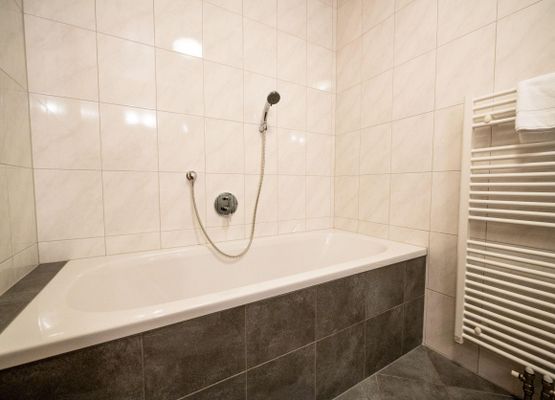 Badewanne der Wohnung Rosengarten