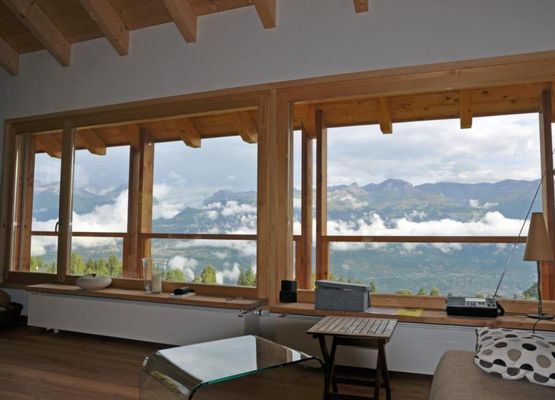 Blick aus Wohnzimmer Richtung Berner Alpen