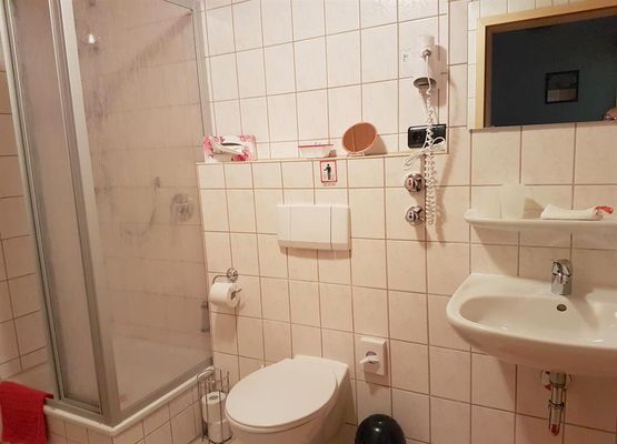 Appartement III Ost - Bad mit Dusche