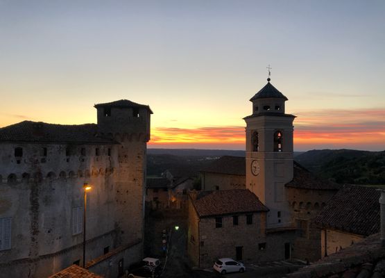 Zitronensuite Panorama im mittelalterlichen Borgo-Lerma -