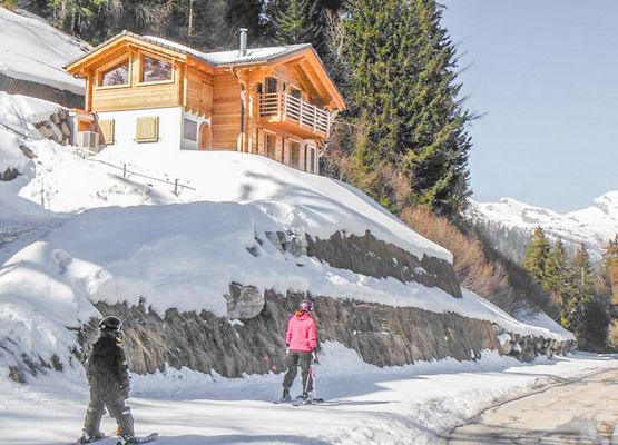 Chalet Ard - Ski-in & ski-out luxury chalet with sauna, directly on the piste