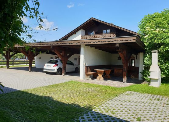 Haus am Kurpark Wallgau Carport