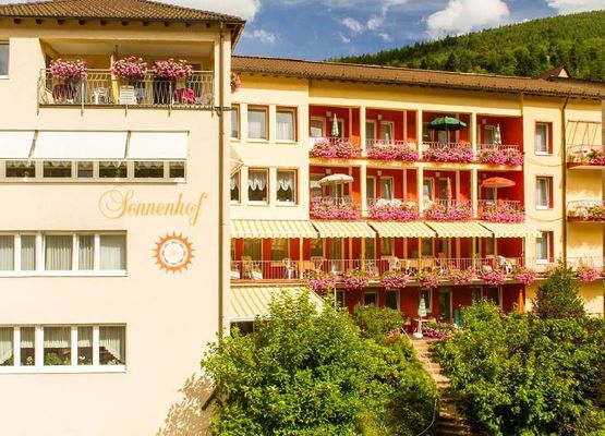 Hotel Sonnenhof, (Bad Wildbad). Junior Suite mit Balkon
