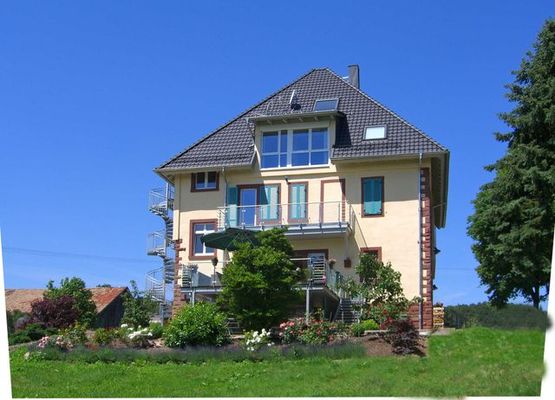 Villa Geisenhof - Großzügige Ferienwohnung GRÜN